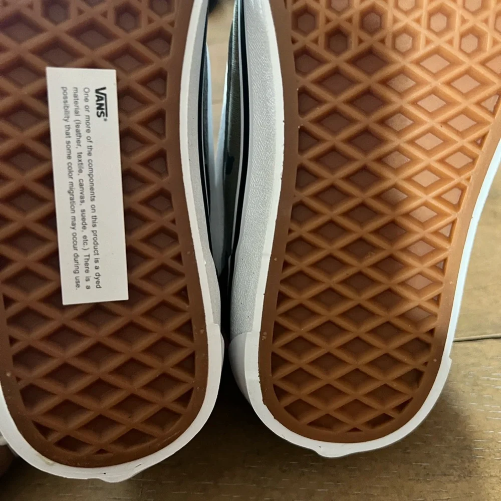 Kids Vans Camo Black/Green Slip-On Sneakers - Picture 5 of 7